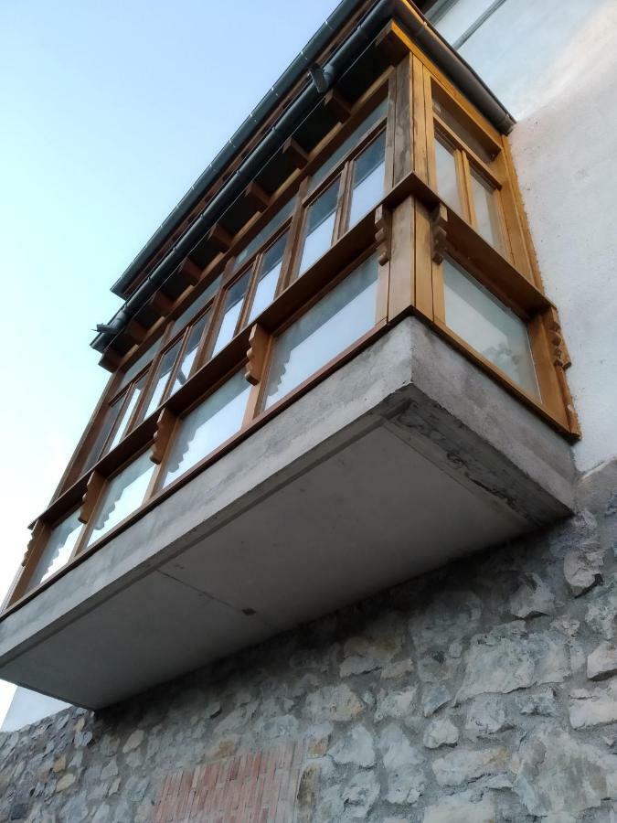 Castro Urdiales - La Vieja Estacion - Cerca De Bilbao Guest House Екстериор снимка
