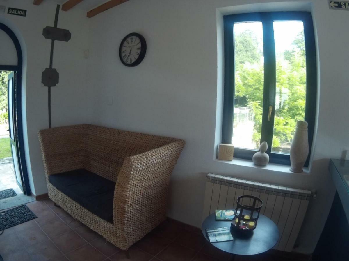 Castro Urdiales - La Vieja Estacion - Cerca De Bilbao Guest House Екстериор снимка