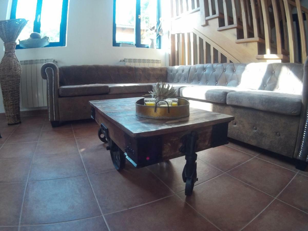 Castro Urdiales - La Vieja Estacion - Cerca De Bilbao Guest House Екстериор снимка