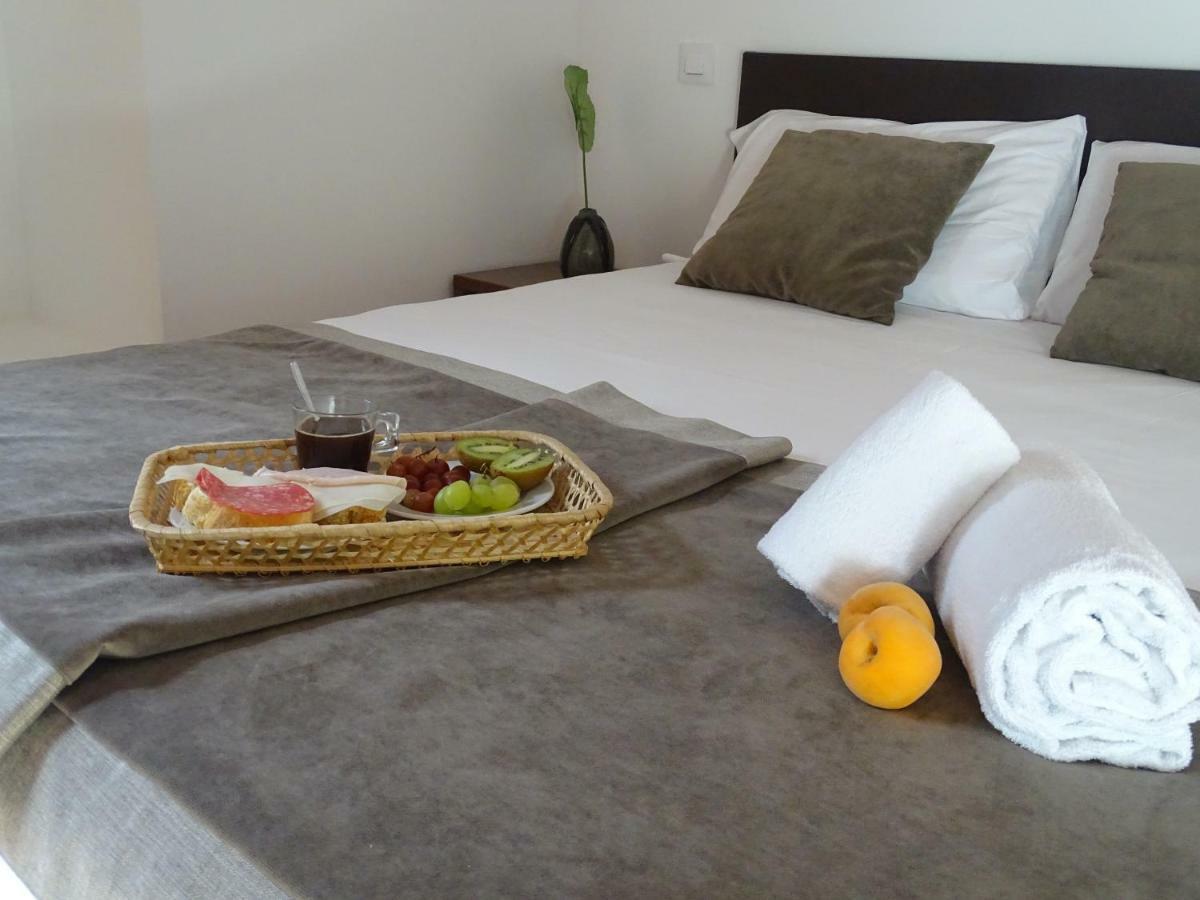 Castro Urdiales - La Vieja Estacion - Cerca De Bilbao Guest House Екстериор снимка
