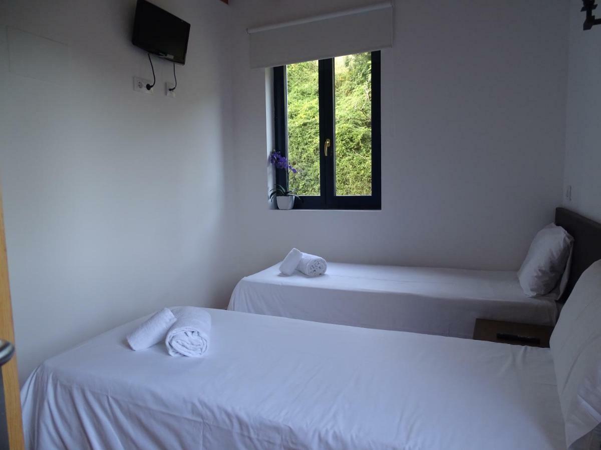 Castro Urdiales - La Vieja Estacion - Cerca De Bilbao Guest House Екстериор снимка